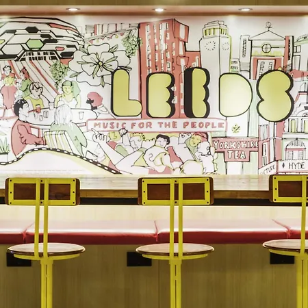 Ibis Styles Centre Arena Отель