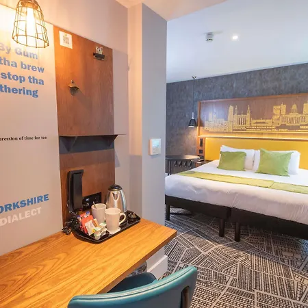 Ibis Styles Centre Arena Hotel 3*