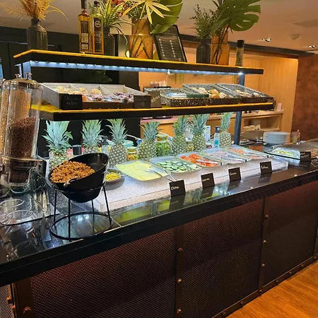 Ibis Styles Centre Arena 3*